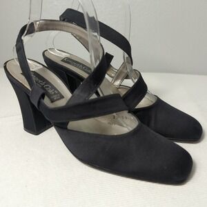 Kenneth Cole‎ women's Black Satin Size 8AA Closed Toe Chunk 3" Heel Pumps